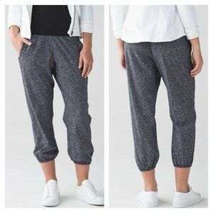 Lululemon  Women's 2 Pants Harem Om Freckle Flower